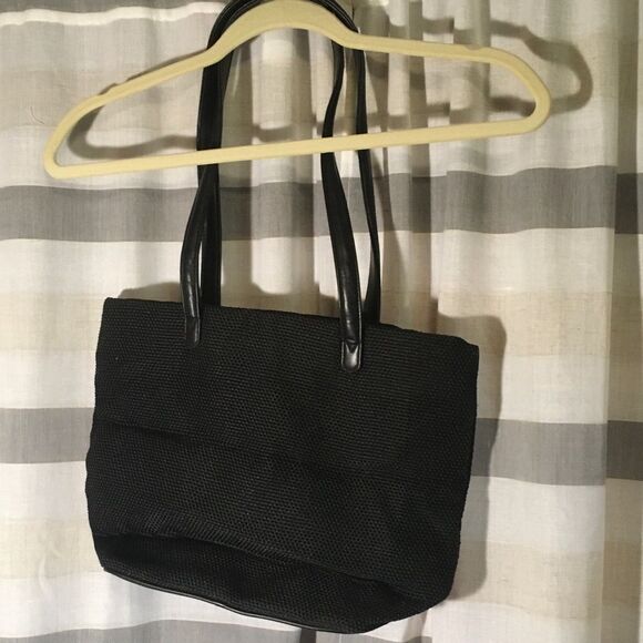 Liz Claiborne sak style purse black - Picture 4 of 6